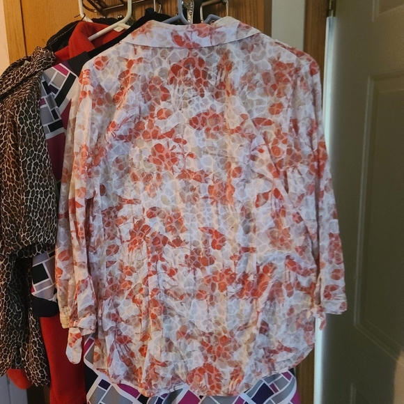 Blouse. - Picture 2 of 2